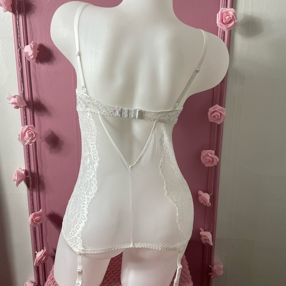🧁 SMALL - lingerie bra top one piece - white dentelle see trough - jarretelle - Picture 3 of 6